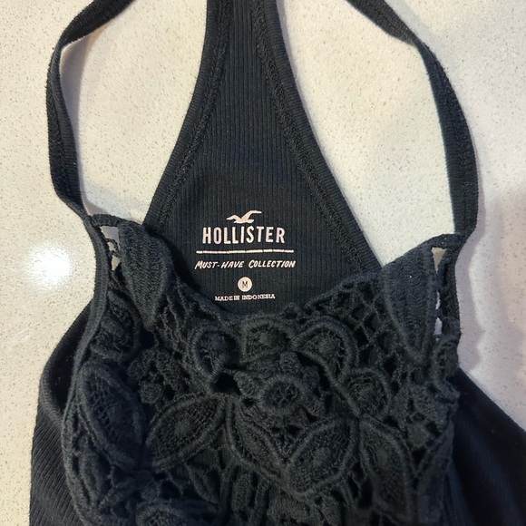 Hollister Black Ribbed Sleeveless Tank Top - Picture 2 of 4
